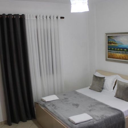 Deni'S Family Apartment In New Blvd Tirana Extérieur photo