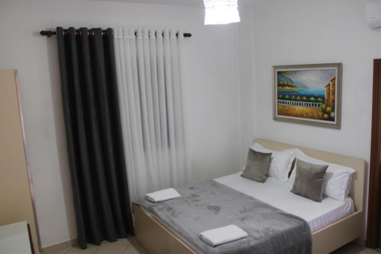 Deni'S Family Apartment In New Blvd Tirana Extérieur photo