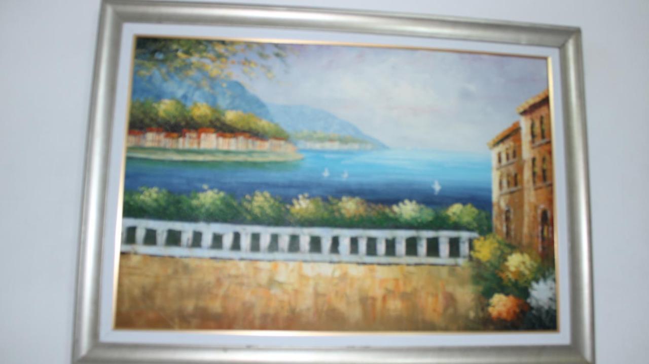 Deni'S Family Apartment In New Blvd Tirana Extérieur photo